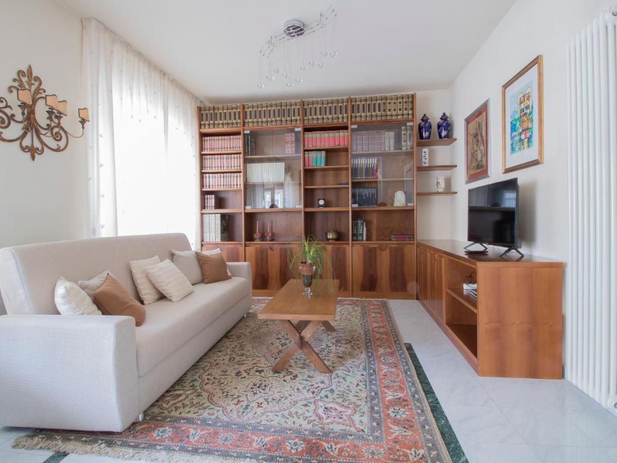 Apartment Lungomare By Interhome Viareggio Exterior photo